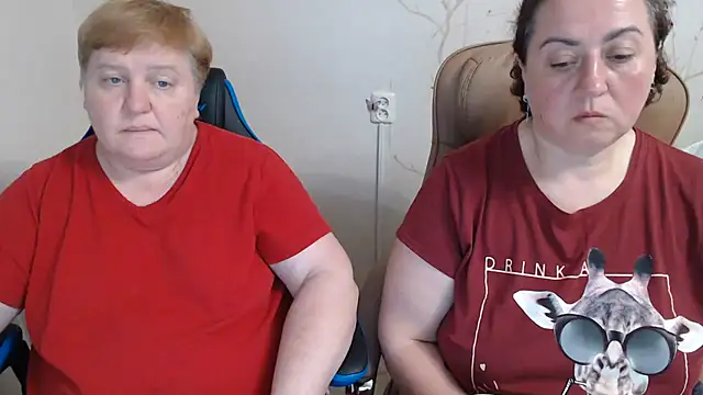 Snapshot of Lindy-Jeanie chatting on June 6, 2026, 6:34 pm Lindy-Jeanie online show from June 6, 2026, 6:34 pm