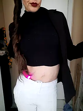 pimentinha02 online show from May 3, 2026, 4:57 pm