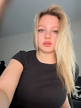 bettyloveu online show from April 9, 2026, 11:04 am