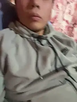 DanielZz69 online show from March 20, 2026, 2:27 am