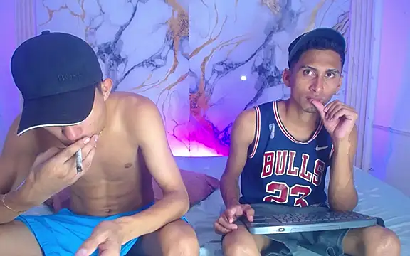 Boys xxx  online show from April 3, 2026, 5:38 am