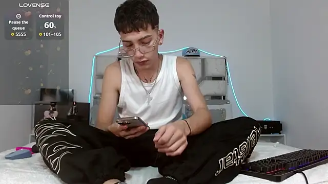 tiam muller fenix online show from April 30, 2026, 1:23 am