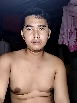 urhotasian online show from April 4, 2026, 5:54 pm