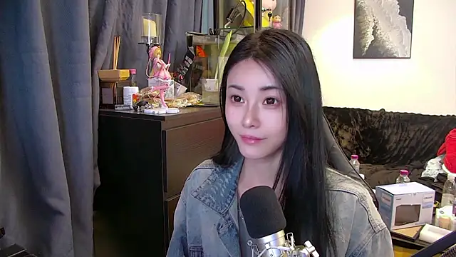 Snapshot of XiaoYuBao- chatting on March 13, 2026, 7:48 am XiaoYuBao- online show from March 13, 2026, 7:48 am