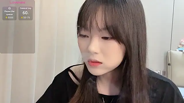 Lily-8888 online show from March 19, 2026, 2:32 pm