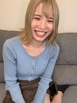 una2001 online show from April 16, 2026, 1:50 am