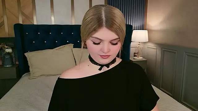 Snapshot of WendyPage chatting on July 7, 2026, 7:29 pm WendyPage online show from July 7, 2026, 7:29 pm