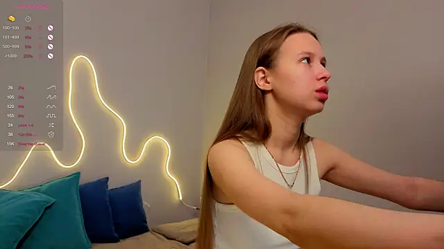 Snapshot of Emma_dream_ chatting on May 28, 2026, 1:36 am Emma dream online show from May 28, 2026, 1:36 am