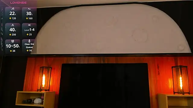 Snapshot of Cheys_Mast chatting on June 18, 2026, 8:02 pm Cheys Mast online show from June 18, 2026, 8:02 pm