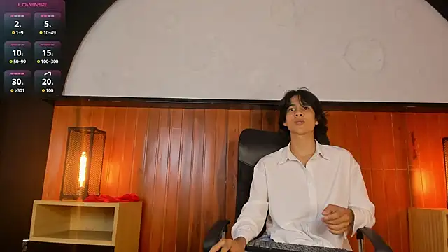 Snapshot of Cheys_Mast chatting on July 23, 2026, 12:58 pm Cheys Mast online show from July 23, 2026, 12:58 pm