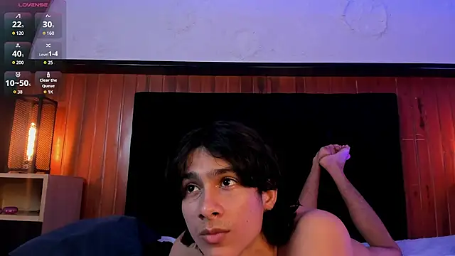 Snapshot of Cheys_Mast chatting on July 28, 2026, 6:20 pm Cheys Mast online show from July 28, 2026, 6:20 pm