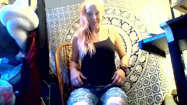 Ambionce online show from May 14, 2026, 12:01 pm