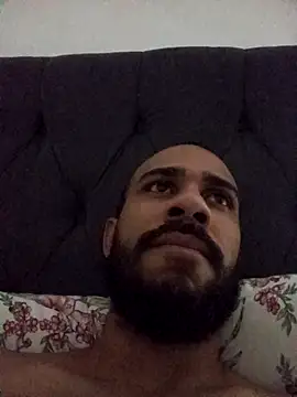 Casalseduz26 online show from March 25, 2026, 5:52 pm