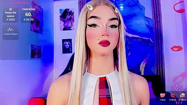 Snapshot of blonde_queen- chatting on June 29, 2026, 7:25 pm blonde queen- online show from June 29, 2026, 7:25 pm