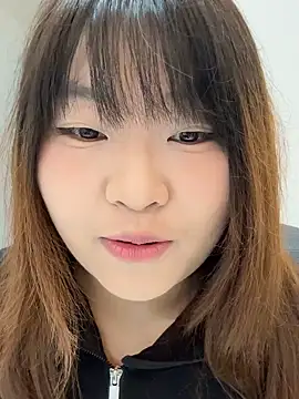 Snapshot of Cake015 chatting on March 17, 2026, 3:11 am Cake015 online show from March 17, 2026, 3:11 am