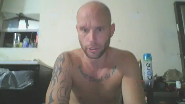 Snapshot of CaptCraker chatting on March 26, 2026, 8:09 am CaptCraker online show from March 26, 2026, 8:09 am
