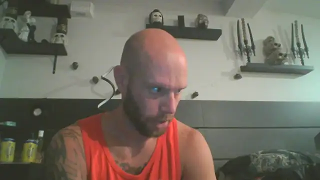 Snapshot of CaptCraker chatting on April 10, 2026, 6:29 am CaptCraker online show from April 10, 2026, 6:29 am