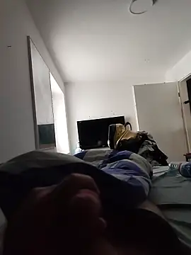 Bennygerner1991 online show from March 29, 2026, 7:08 am