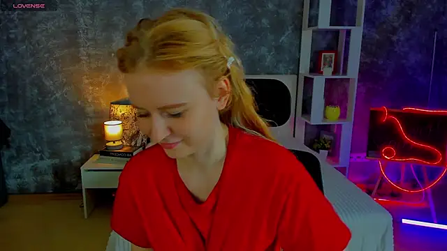 Shiny Liss online show from April 23, 2026, 1:40 am