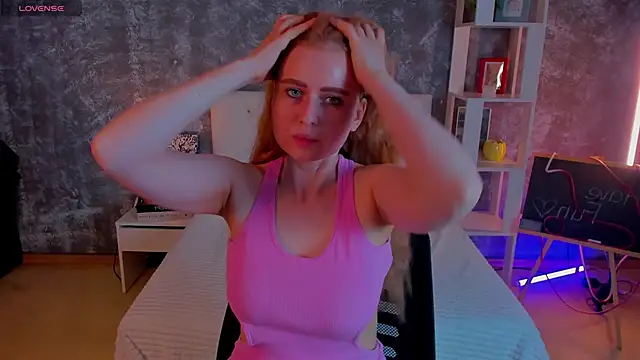 Shiny Liss online show from June 5, 2026, 1:45 am