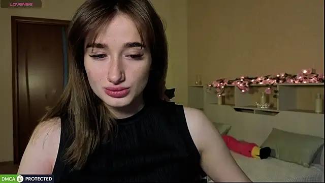 Snapshot of Lady_Sunrise12 chatting on July 17, 2026, 1:12 am Lady Sunrise12 online show from July 17, 2026, 1:12 am