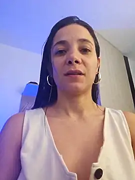 Snapshot of miaeyex chatting on April 27, 2026, 11:52 am miaeyex online show from April 27, 2026, 11:52 am