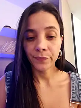 Snapshot of miaeyex chatting on April 29, 2026, 5:30 pm miaeyex online show from April 29, 2026, 5:30 pm