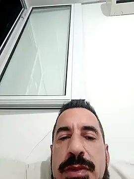 Snapshot of muscle_model33 chatting on March 16, 2026, 5:44 am muscle model33 online show from March 16, 2026, 5:44 am