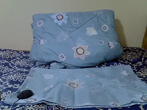 Snapshot of Darkchocolatequeen chatting on July 8, 2026, 11:04 am Darkchocolatequeen online show from July 8, 2026, 11:04 am