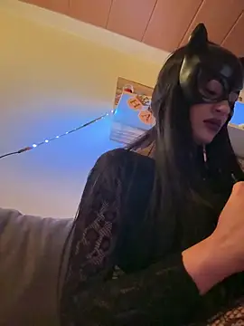 Mariammxx online show from March 15, 2026, 2:28 am