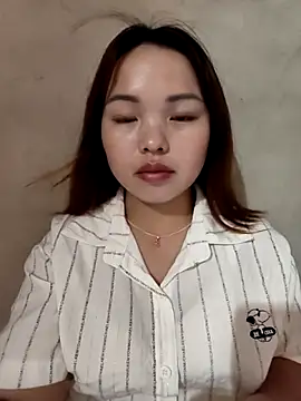 Snapshot of Mina_xYx chatting on June 17, 2026, 4:08 pm Mina xYx online show from June 17, 2026, 4:08 pm