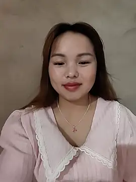 Snapshot of Mina_xYx chatting on June 19, 2026, 1:48 pm Mina xYx online show from June 19, 2026, 1:48 pm