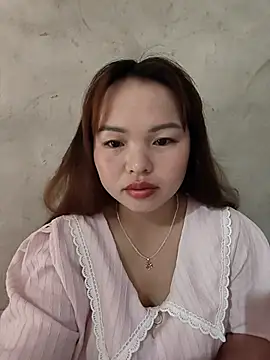 Snapshot of Mina_xYx chatting on June 20, 2026, 2:47 am Mina xYx online show from June 20, 2026, 2:47 am