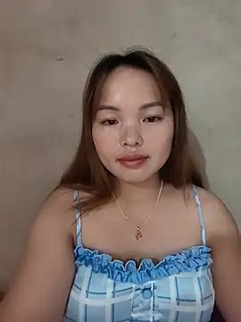 Snapshot of Mina_xYx chatting on July 24, 2026, 4:27 pm Mina xYx online show from July 24, 2026, 4:27 pm