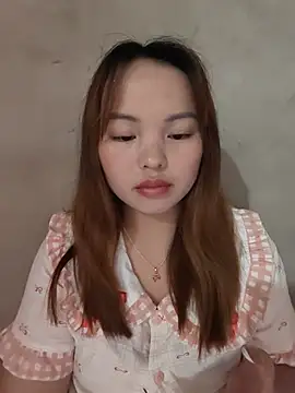 Snapshot of Mina_xYx chatting on July 29, 2026, 3:54 pm Mina xYx online show from July 29, 2026, 3:54 pm