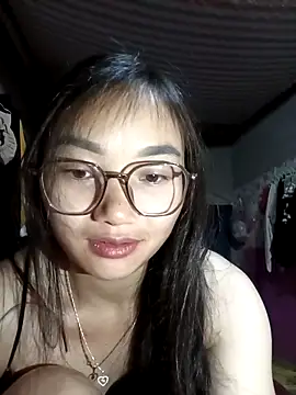 emmasexy2k online show from April 2, 2026, 1:47 am