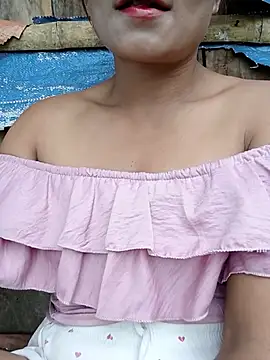 Snapshot of maymay121 chatting on June 21, 2026, 9:45 am maymay121 online show from June 21, 2026, 9:45 am