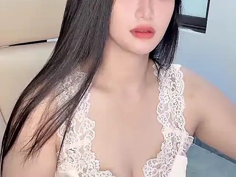 Snapshot of AmyLinee_1 chatting on June 26, 2026, 6:51 am AmyLinee 1 online show from June 26, 2026, 6:51 am