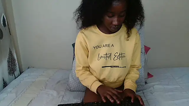 AfricanMelaninDoll online show from April 17, 2026, 10:29 am