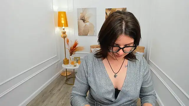 AmeliaDateri online show from April 9, 2026, 6:57 pm