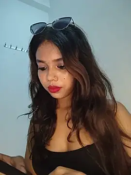Snapshot of Candyy_crushh chatting on June 15, 2026, 3:31 am Candyy crushh online show from June 15, 2026, 3:31 am