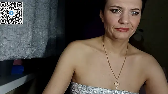 HotMamaQueen234 online show from April 9, 2026, 7:08 pm