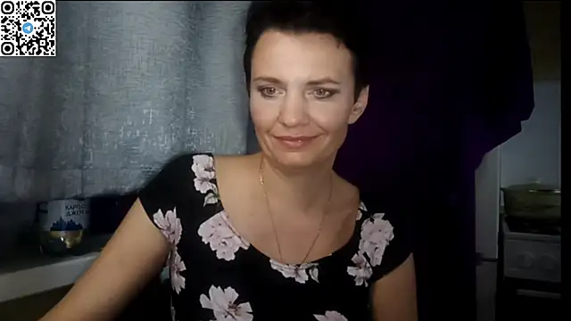 Snapshot of HotMamaQueen234 chatting on July 17, 2026, 10:58 pm HotMamaQueen234 online show from July 17, 2026, 10:58 pm