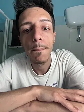 alex69005 online show from May 18, 2026, 8:03 pm