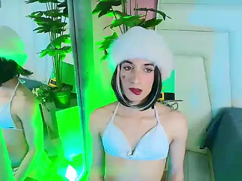 Izzy foxxy online show from March 17, 2026, 3:48 pm