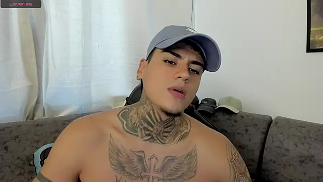 Snapshot of sweetlatinoboy chatting on August 7, 2026, 8:22 pm sweetlatinoboy online show from August 7, 2026, 8:22 pm