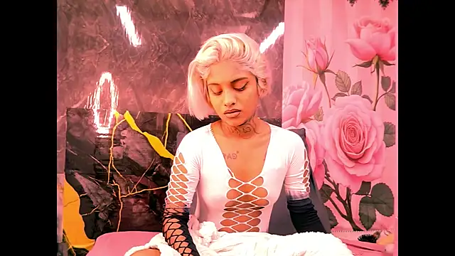Snapshot of indian_barbie chatting on June 11, 2026, 8:56 am indian barbie online show from June 11, 2026, 8:56 am