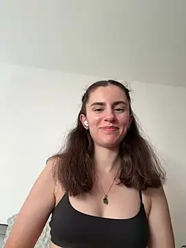 Snapshot of starlight_mo chatting on June 30, 2026, 4:19 pm starlight mo online show from June 30, 2026, 4:19 pm