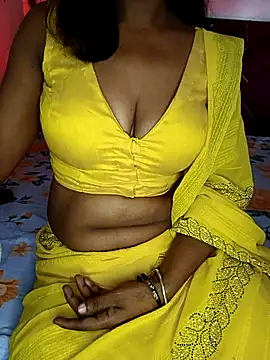 Snapshot of mayakapoor880 chatting on June 8, 2026, 10:48 am mayakapoor880 online show from June 8, 2026, 10:48 am
