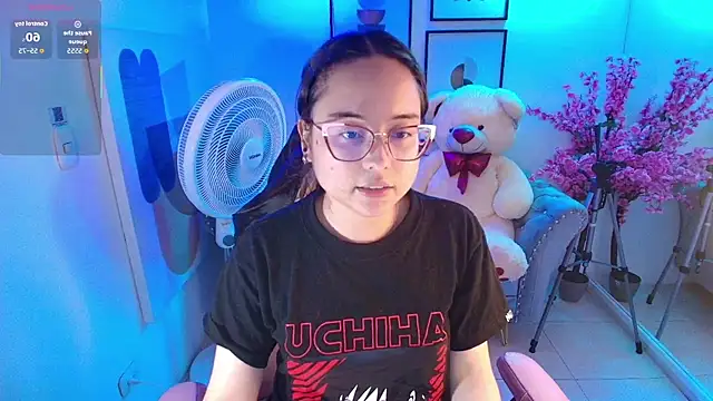Snapshot of Shady_bug chatting on June 1, 2026, 7:04 pm Shady bug online show from June 1, 2026, 7:04 pm